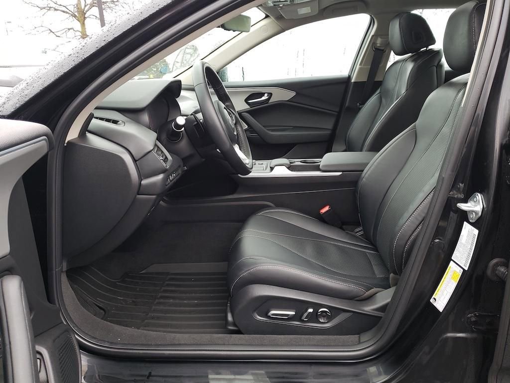 Certified 2025 Acura TLX w/ Technology Package image 17