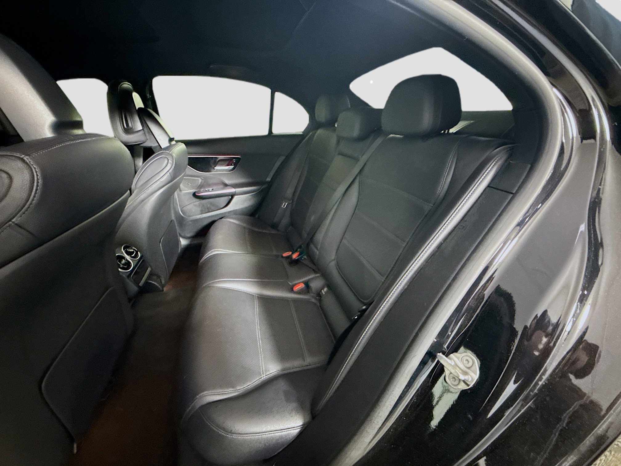 Used 2022 Mercedes-Benz C 300 4MATIC Sedan w/ Exclusive Trim Package image 25