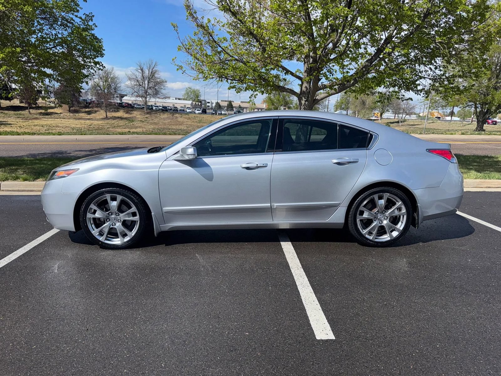 Used 2012 Acura TL SH-AWD image 2