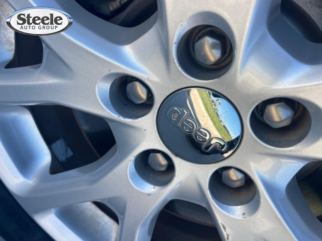 Used 2017 Jeep Cherokee Latitude FWD image 15