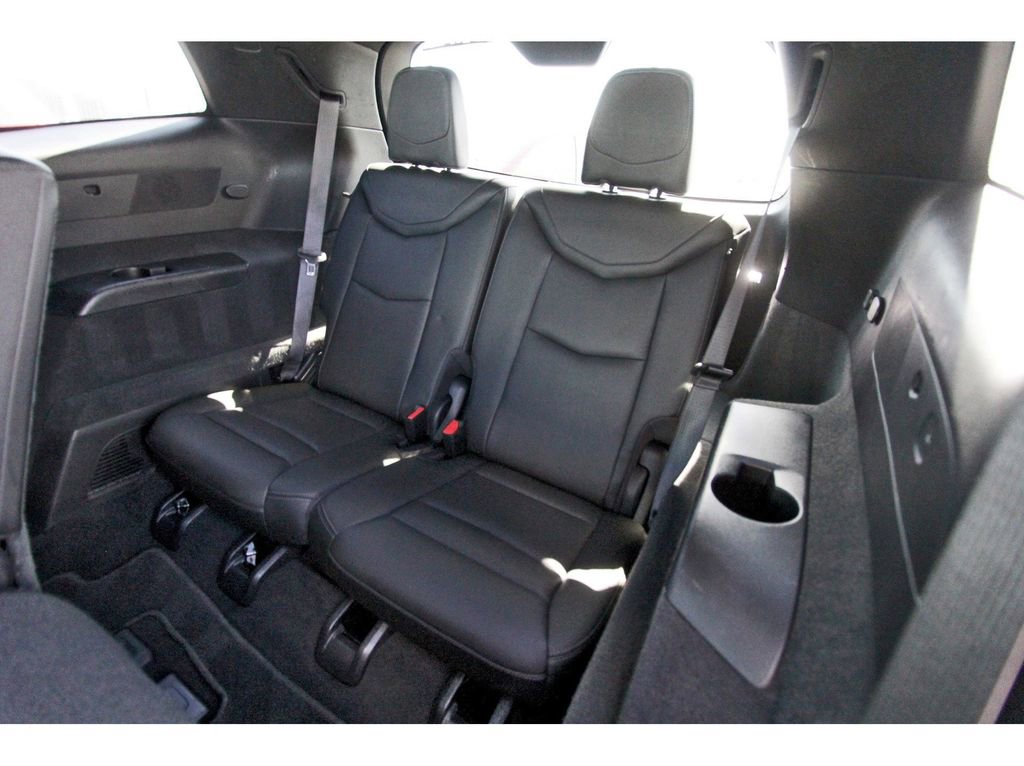 Used 2020 Cadillac XT6 Premium Luxury image 13