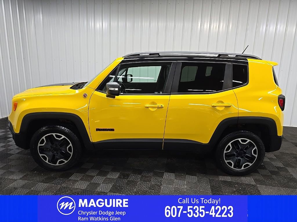 Used 2015 Jeep Renegade Trailhawk w/ Premium Leather Group AWD/4WD image 6