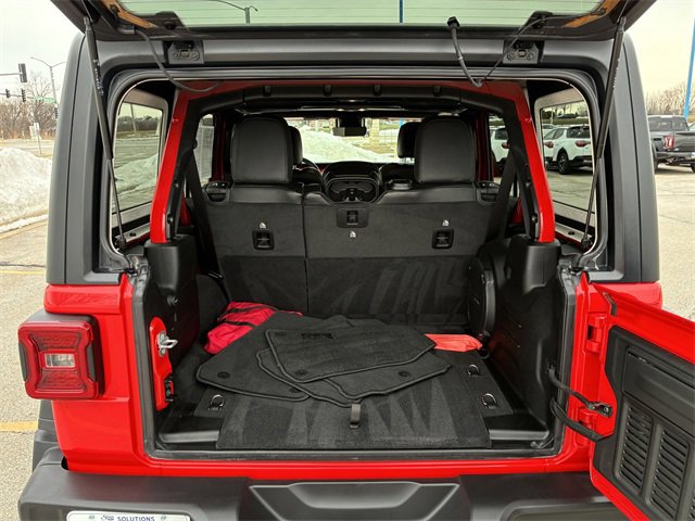 Used 2021 Jeep Wrangler Unlimited Rubicon image 14