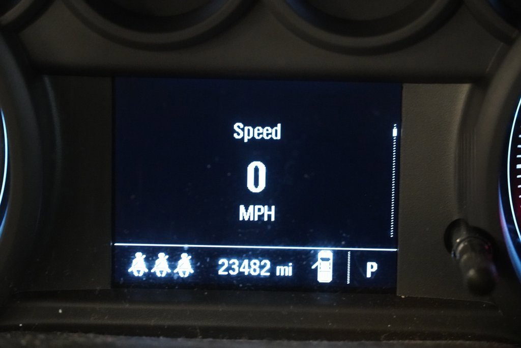 Used 2024 Chevrolet Silverado 1500 Custom Trail Boss w/ LPO, Dark Essentials Package image 4