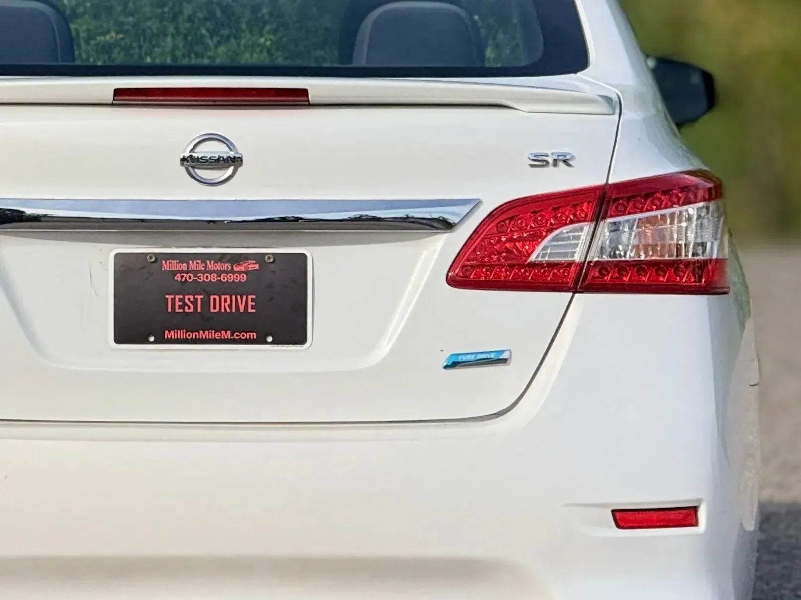Used 2014 Nissan Sentra SR FWD image 12