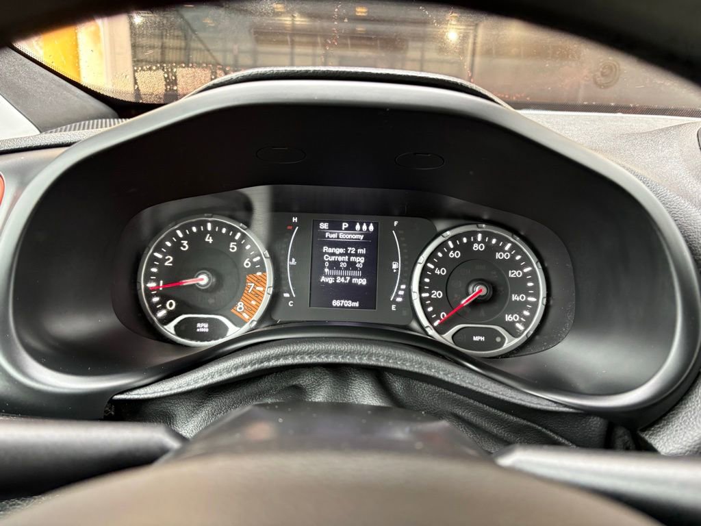Used 2019 Jeep Renegade Sport image 27