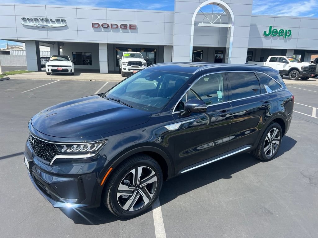 Used 2023 Kia Sorento EX AWD/4WD image 3