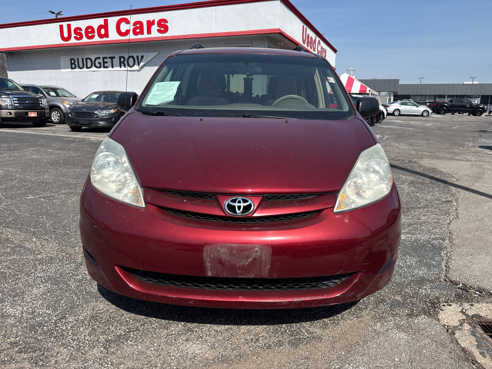 Used 2009 Toyota Sienna FWD image 2