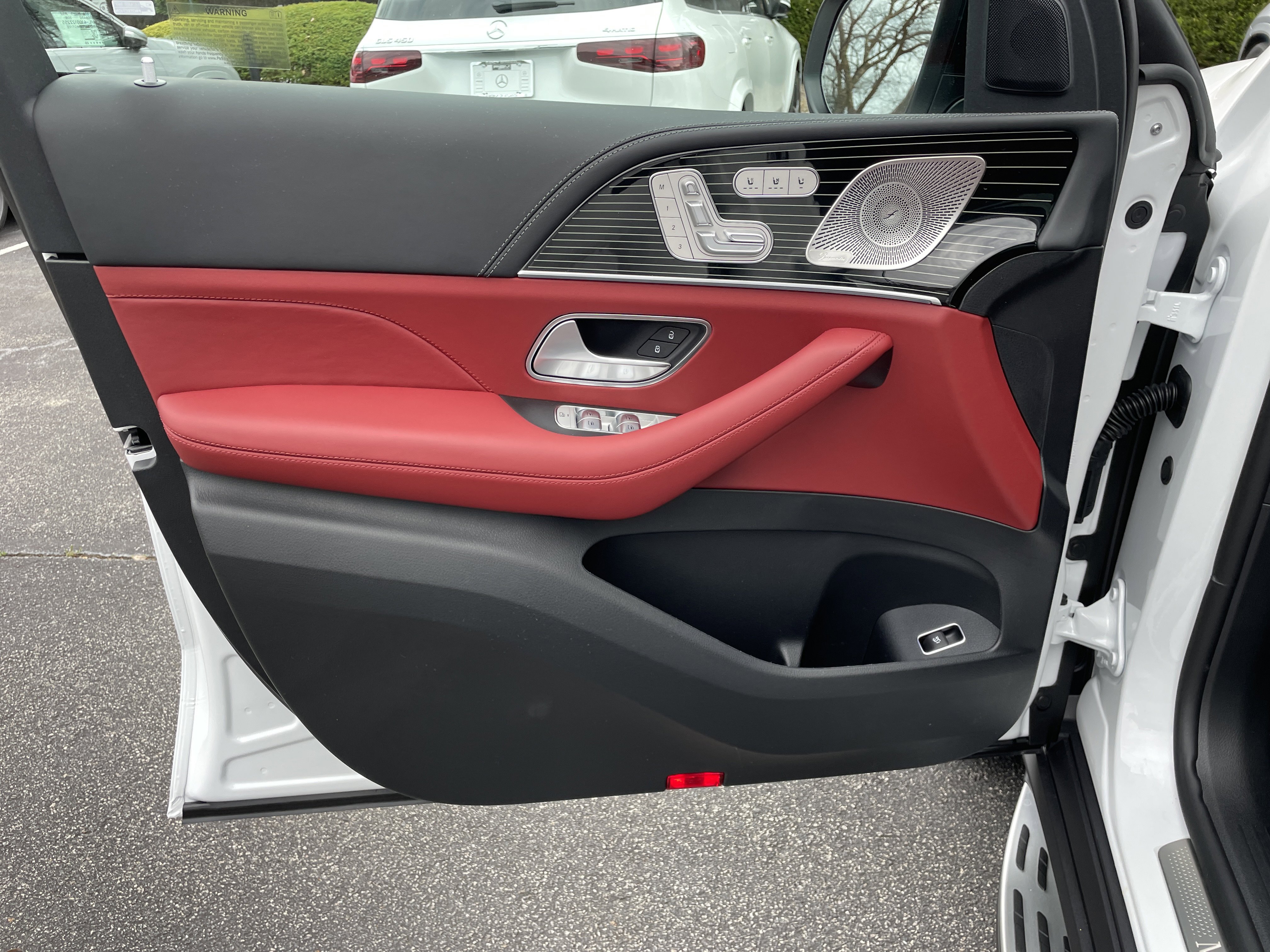 New 2026 Mercedes-Benz GLS 580 4MATIC image 17