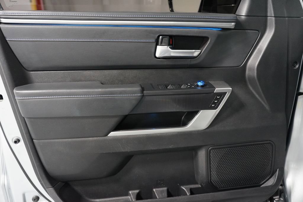 Used 2023 Toyota Tundra Platinum image 33