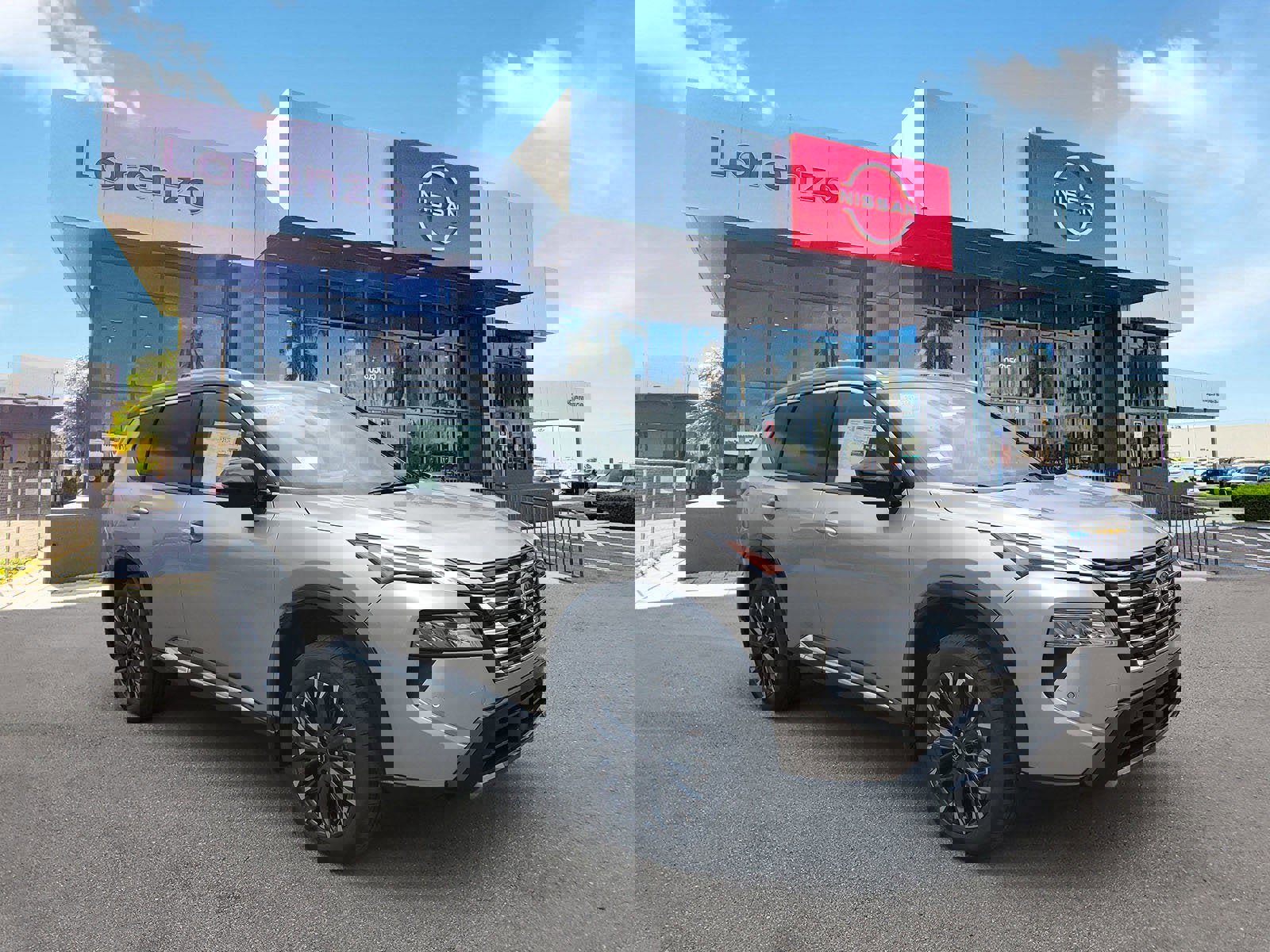 New 2026 Nissan Rogue Platinum image 3