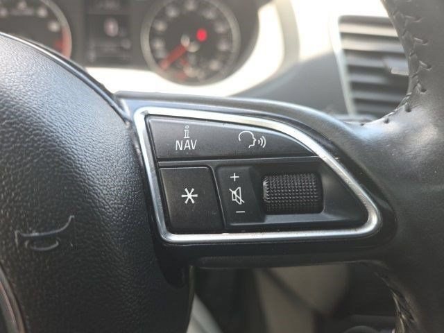 Used 2018 Audi Q3 2.0T Premium w/ Convenience Package AWD/4WD image 15