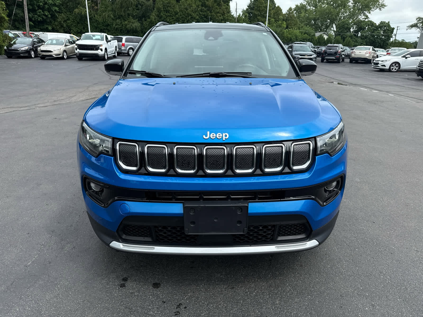 Used 2022 Jeep Compass Limited image 8
