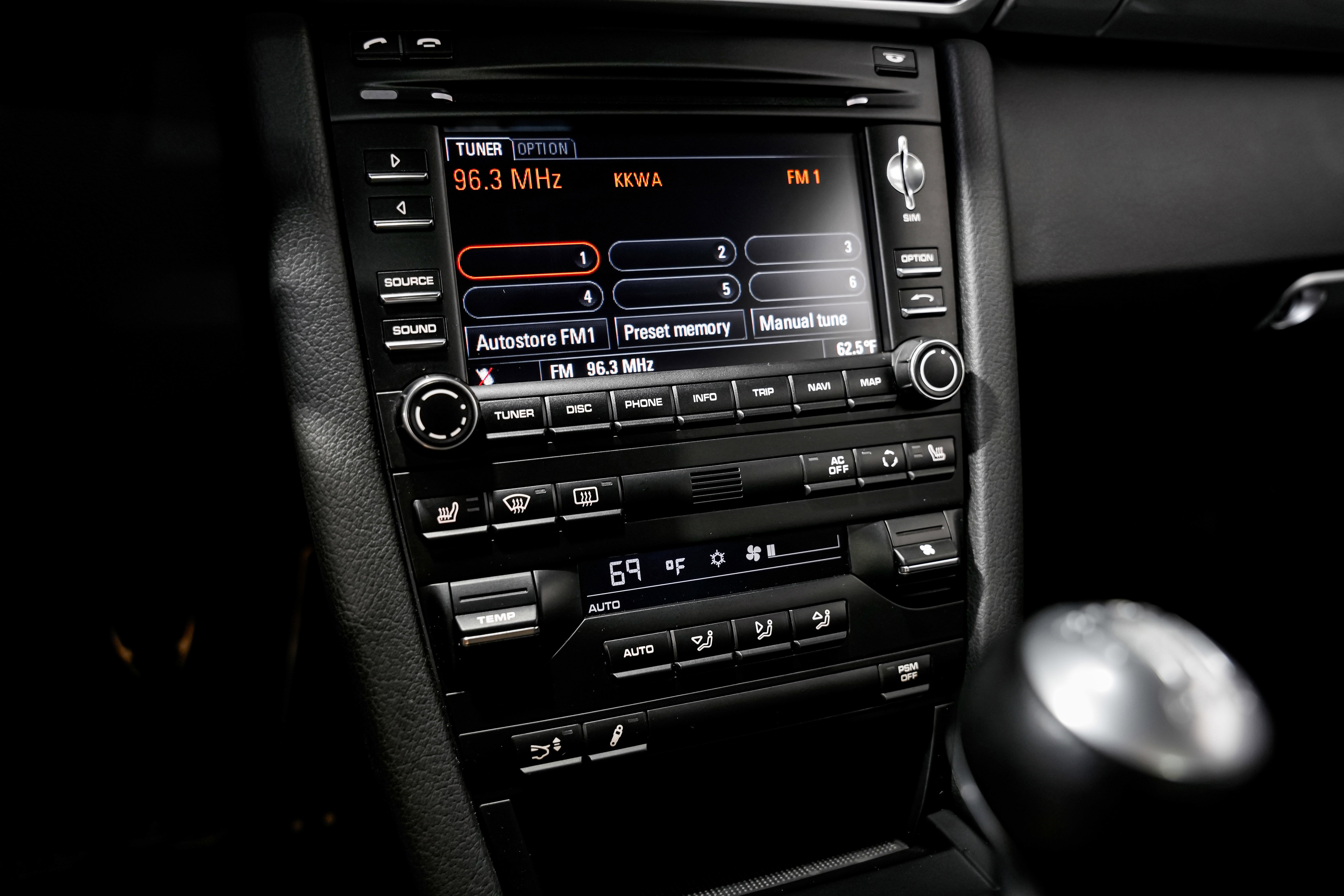 Used 2010 Porsche 911 Carrera S image 14