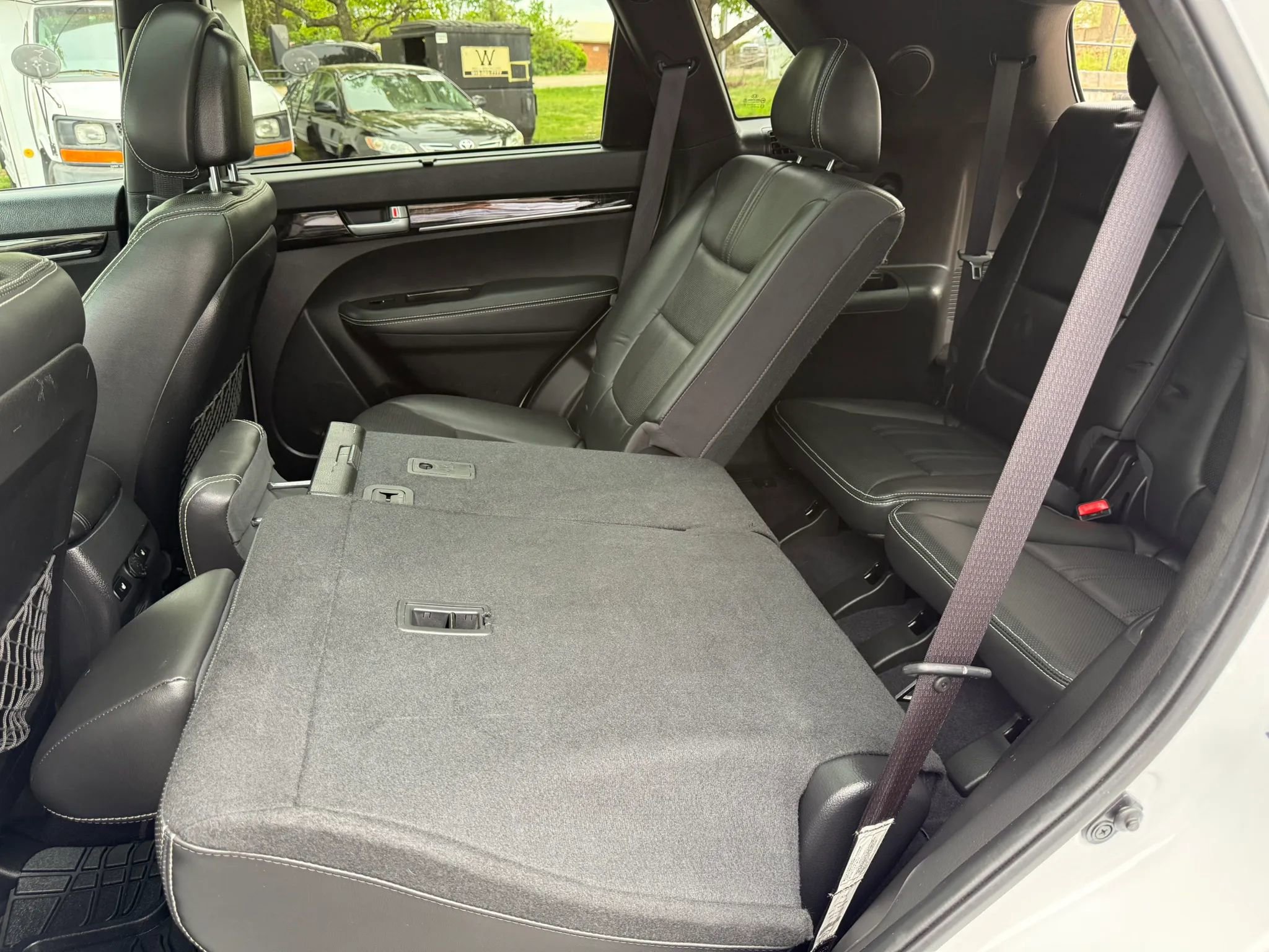 Used 2015 Kia Sorento SX image 36