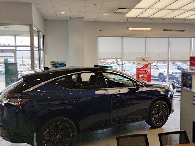 New 2025 Nissan Murano Platinum image 4