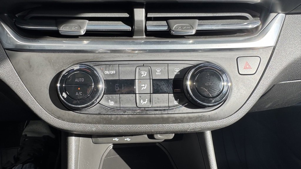 Used 2024 Buick Envista Preferred w/ Convenience I Package image 18