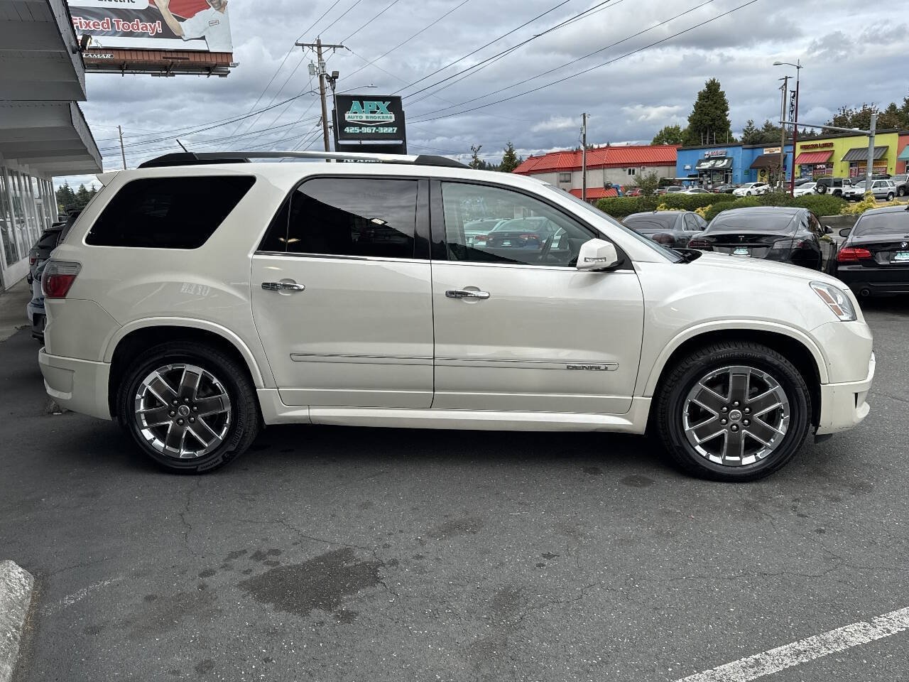 Used 2012 GMC Acadia Denali AWD/4WD image 7