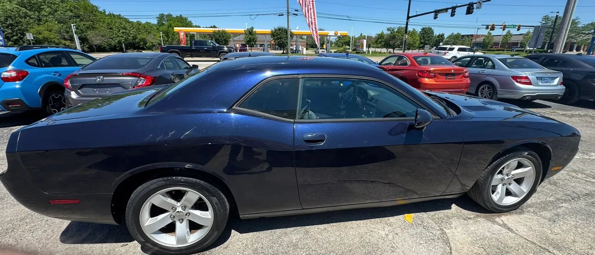 Used 2012 Dodge Challenger SXT RWD image 10
