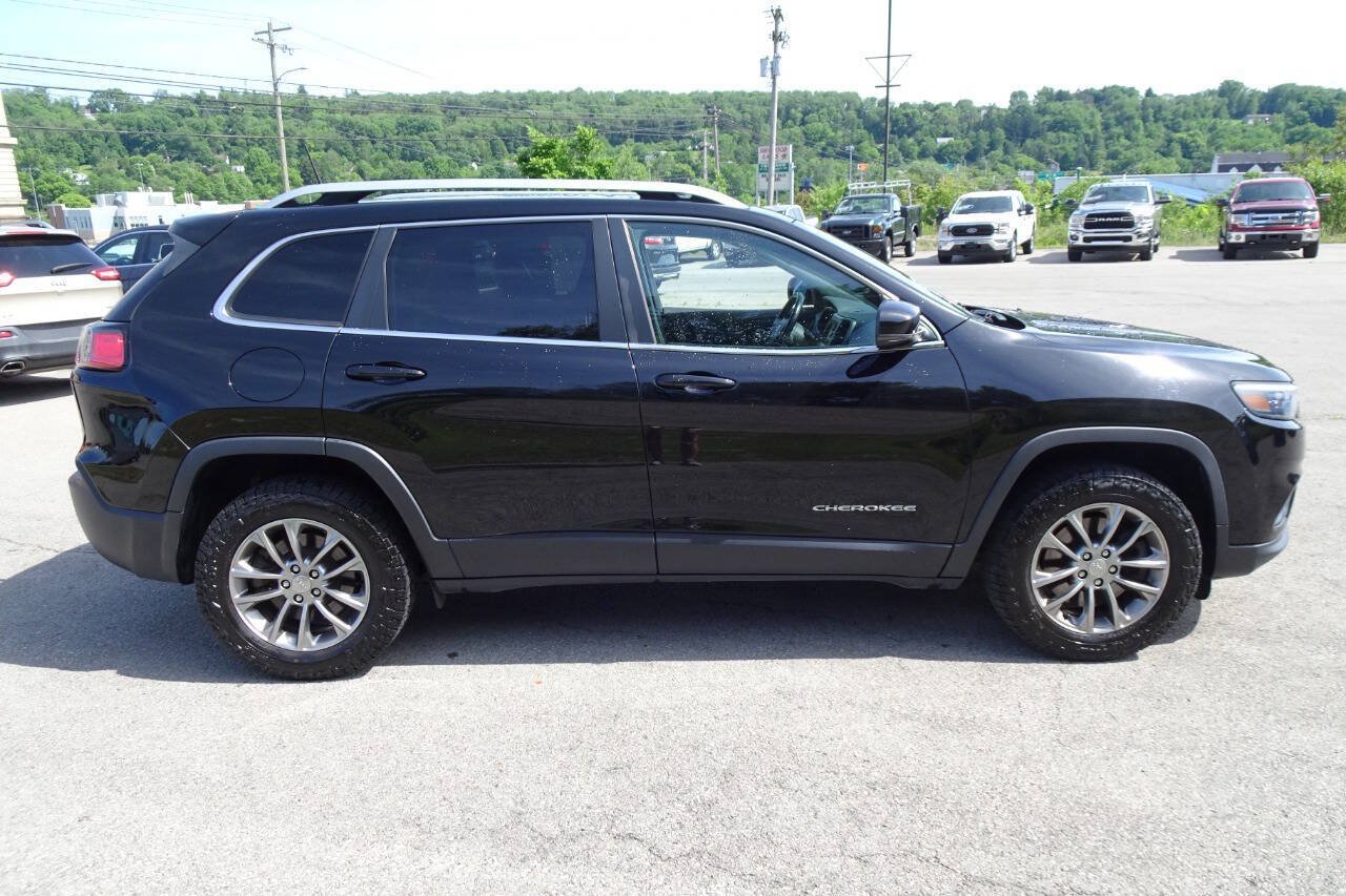 Used 2020 Jeep Cherokee Latitude Plus w/ Cold Weather Group AWD/4WD image 5