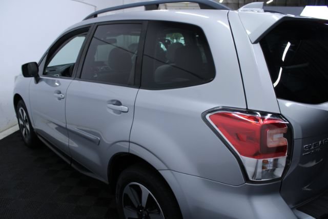 Used 2018 Subaru Forester 2.5i Premium w/ All-Weather Package AWD/4WD image 7