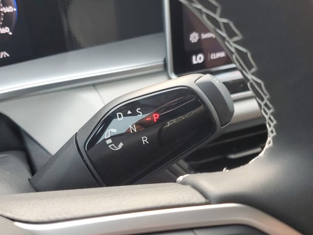 New 2026 Volkswagen Tiguan SE AWD/4WD image 30