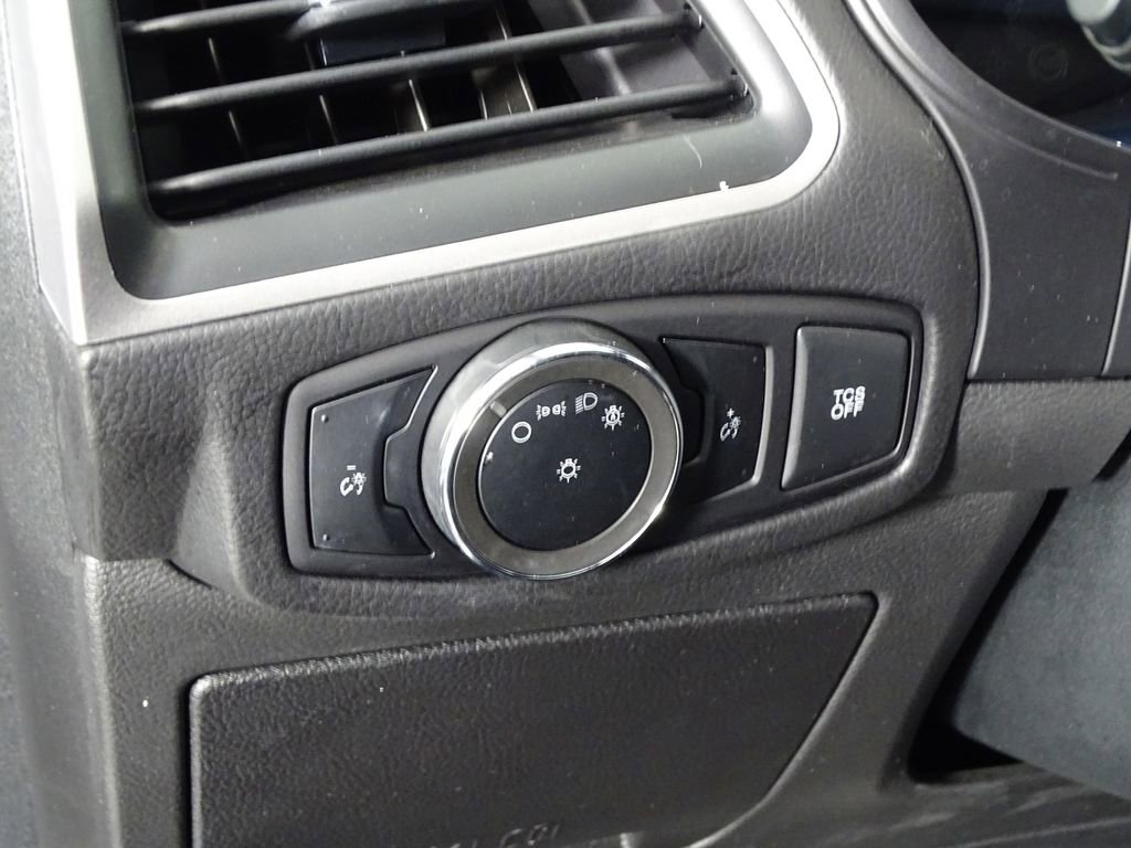Used 2024 Ford Edge SEL AWD/4WD image 18