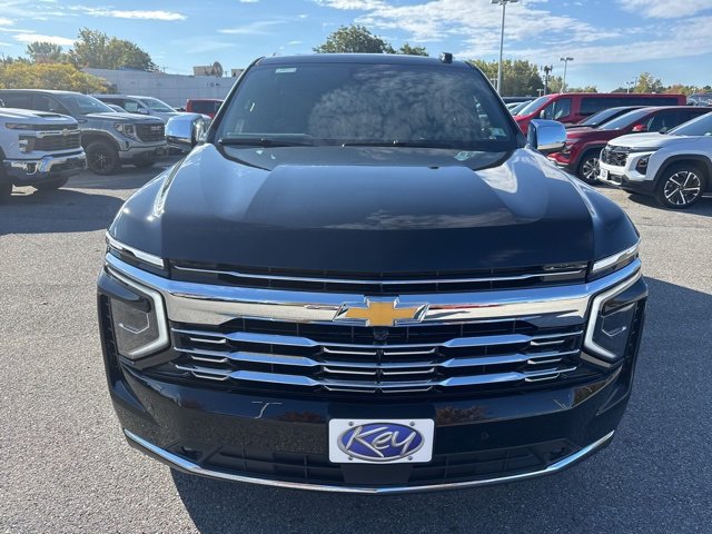New 2026 Chevrolet Suburban Premier image 2
