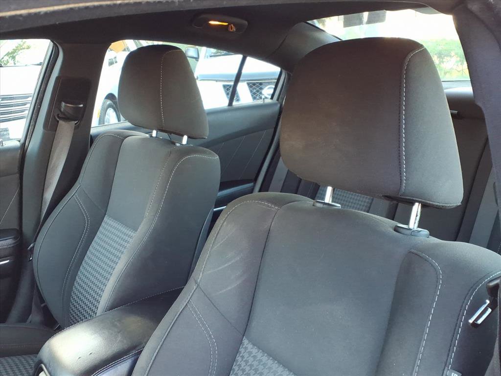 Used 2019 Dodge Charger SXT w/ Cold Weather Package image 13