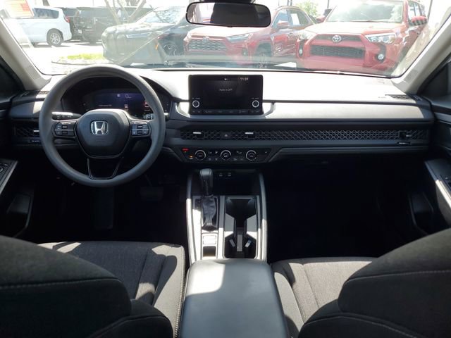 Used 2023 Honda Accord EX image 11