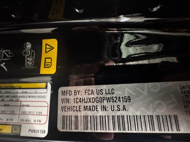Used 2023 Jeep Wrangler Unlimited Sport AWD/4WD image 30
