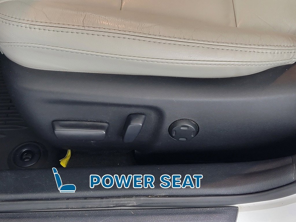 Used 2016 Toyota Avalon Touring FWD image 15