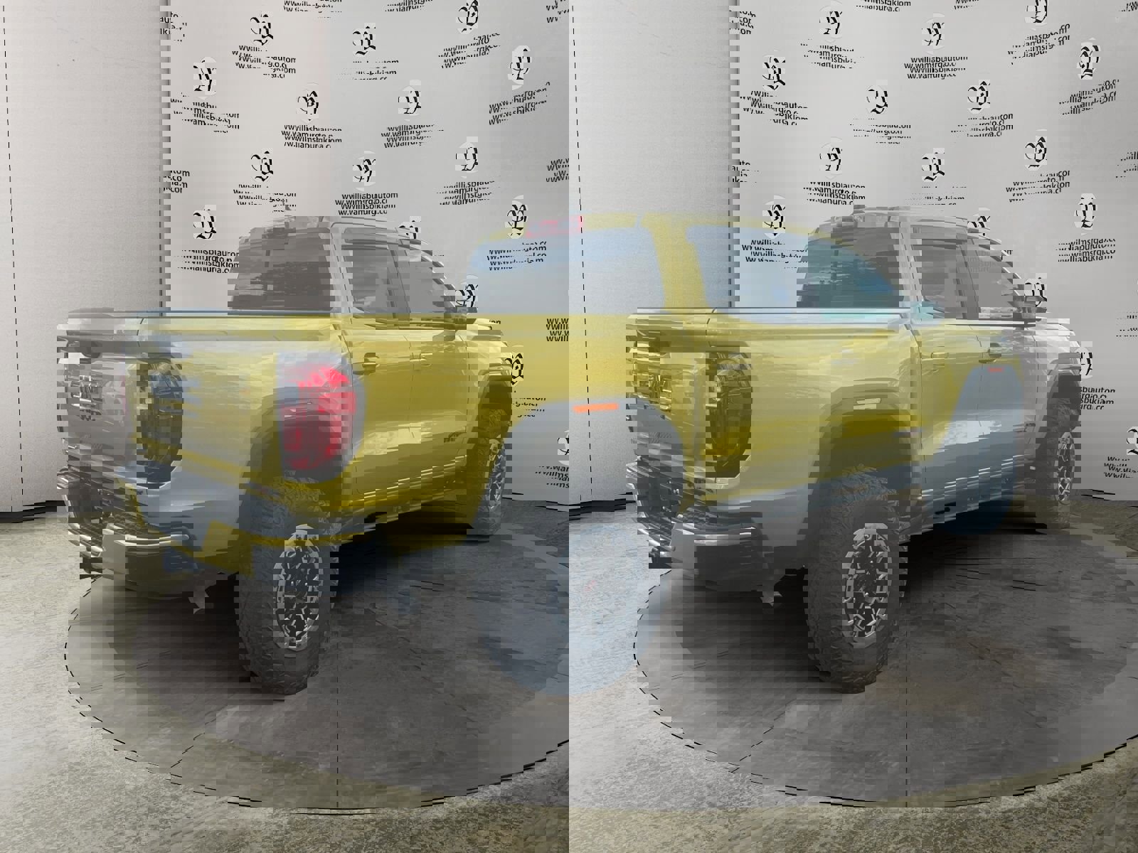 Used 2023 GMC Canyon AT4X w/ Edition 1 AWD/4WD image 5