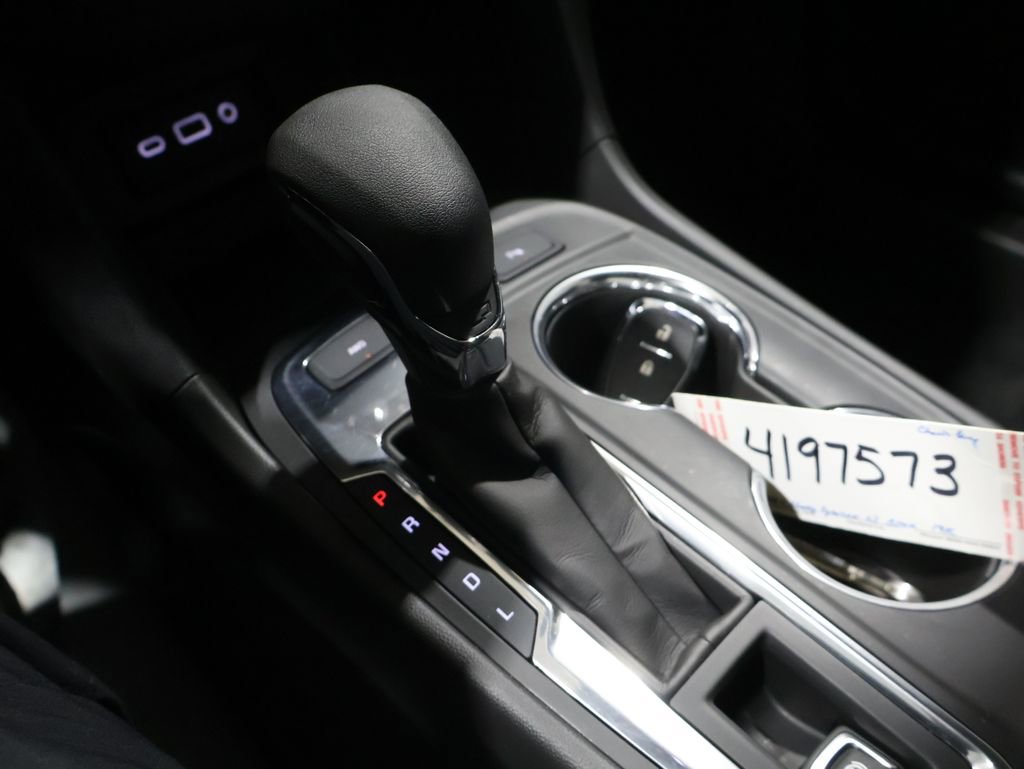 Used 2023 Chevrolet Equinox LT image 28