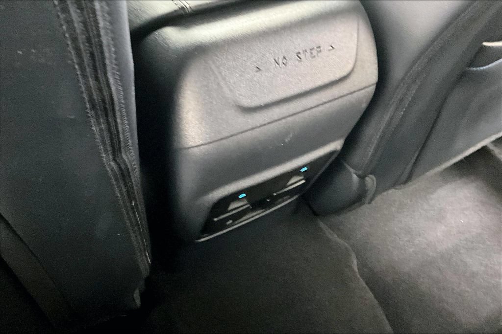Used 2024 Ford Bronco Outer Banks AWD/4WD image 25