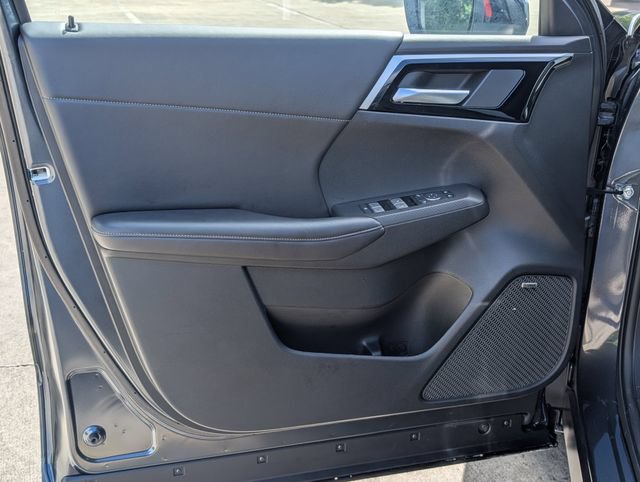 New 2026 Mitsubishi Outlander LE FWD image 10