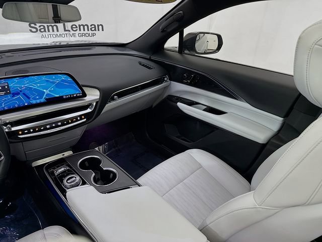 Used 2025 Cadillac Lyriq Sport image 25