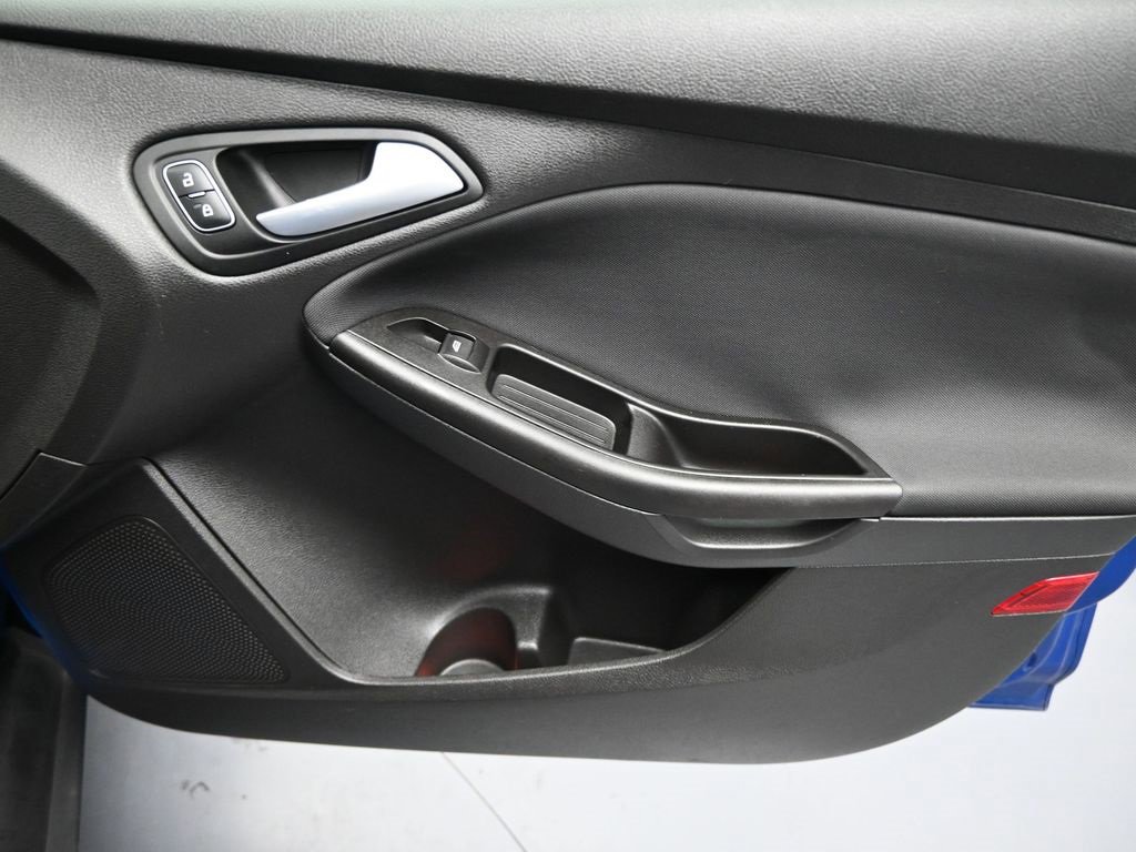 Used 2018 Ford Focus SE image 27