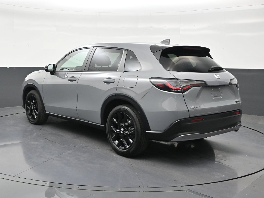 Used 2024 Honda HR-V Sport image 3