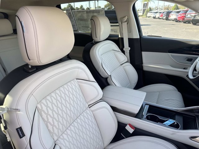 New 2026 Lincoln Nautilus Black Label image 19