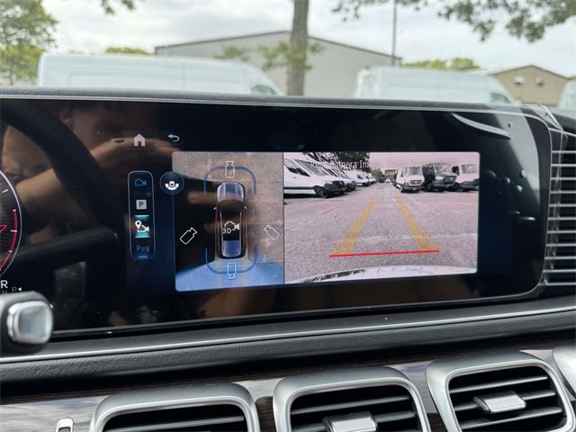 New 2026 Mercedes-Benz GLS 580 4MATIC image 26