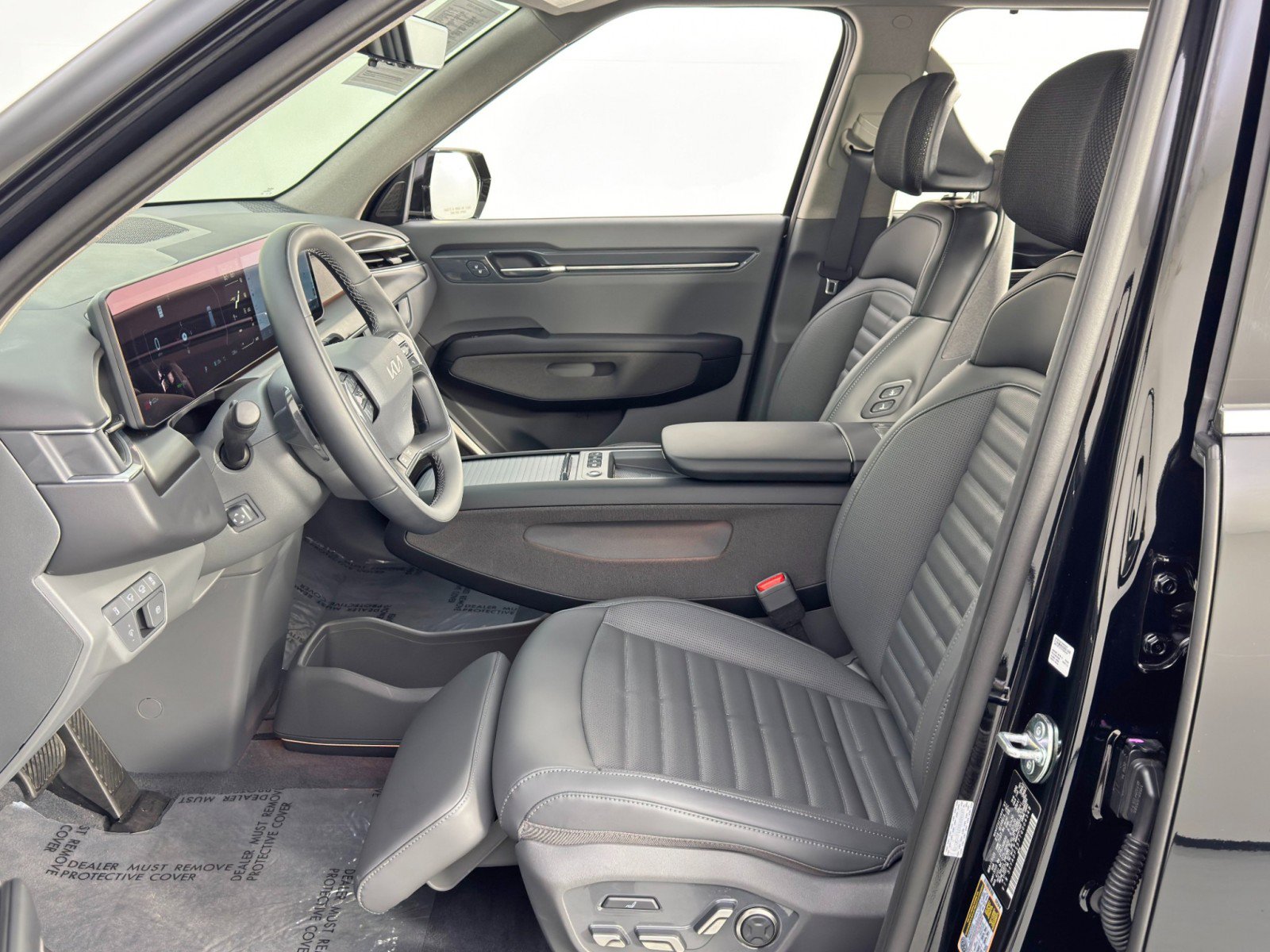 Used 2026 Kia EV9 Land image 17