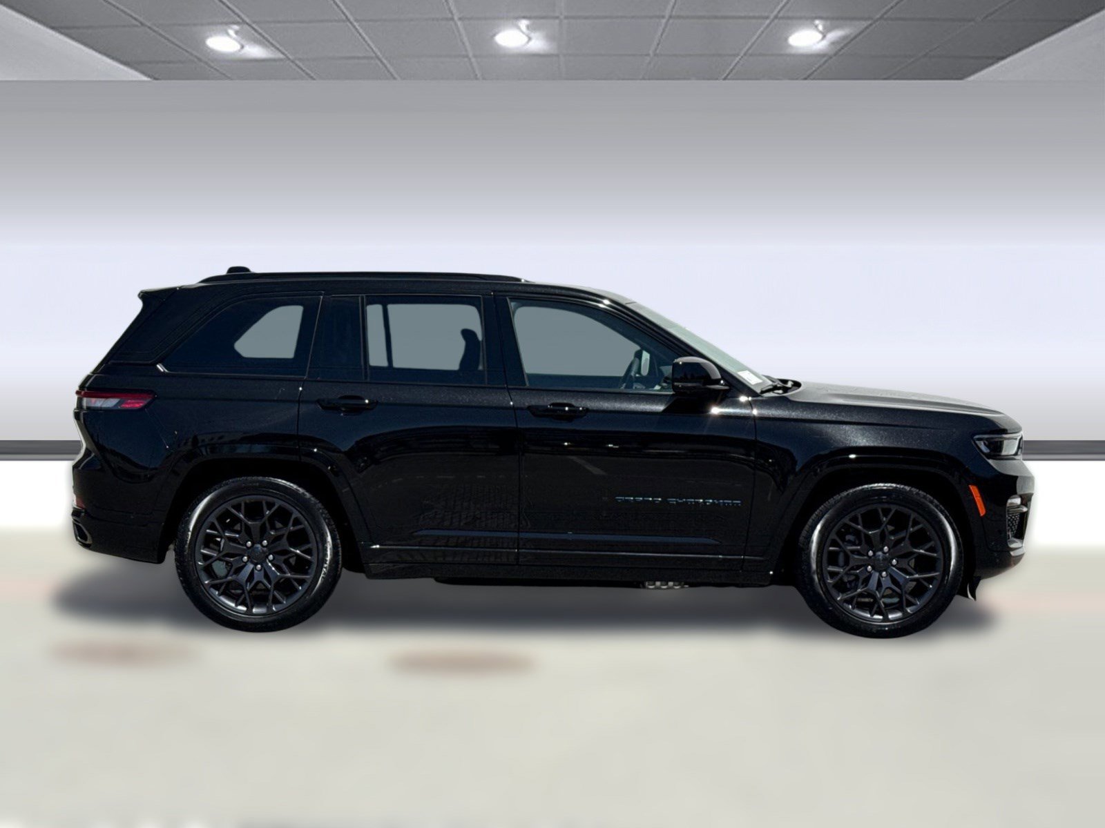 Used 2024 Jeep Grand Cherokee Summit w/ High Altitude Package AWD/4WD image 7
