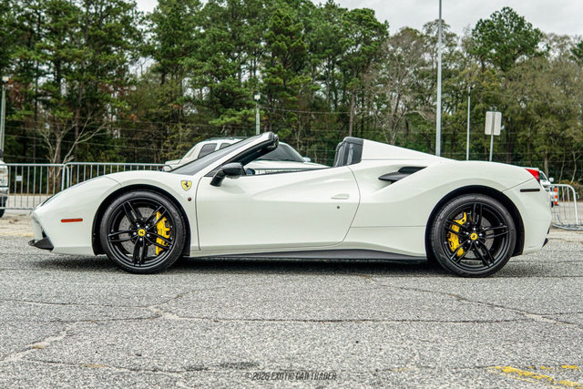 Used 2017 Ferrari 488 Spider RWD image 3