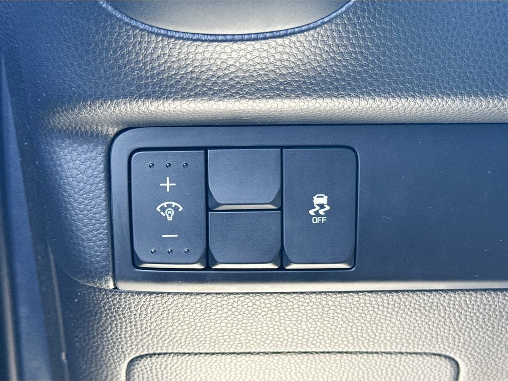 Used 2017 Kia Soul + FWD image 10