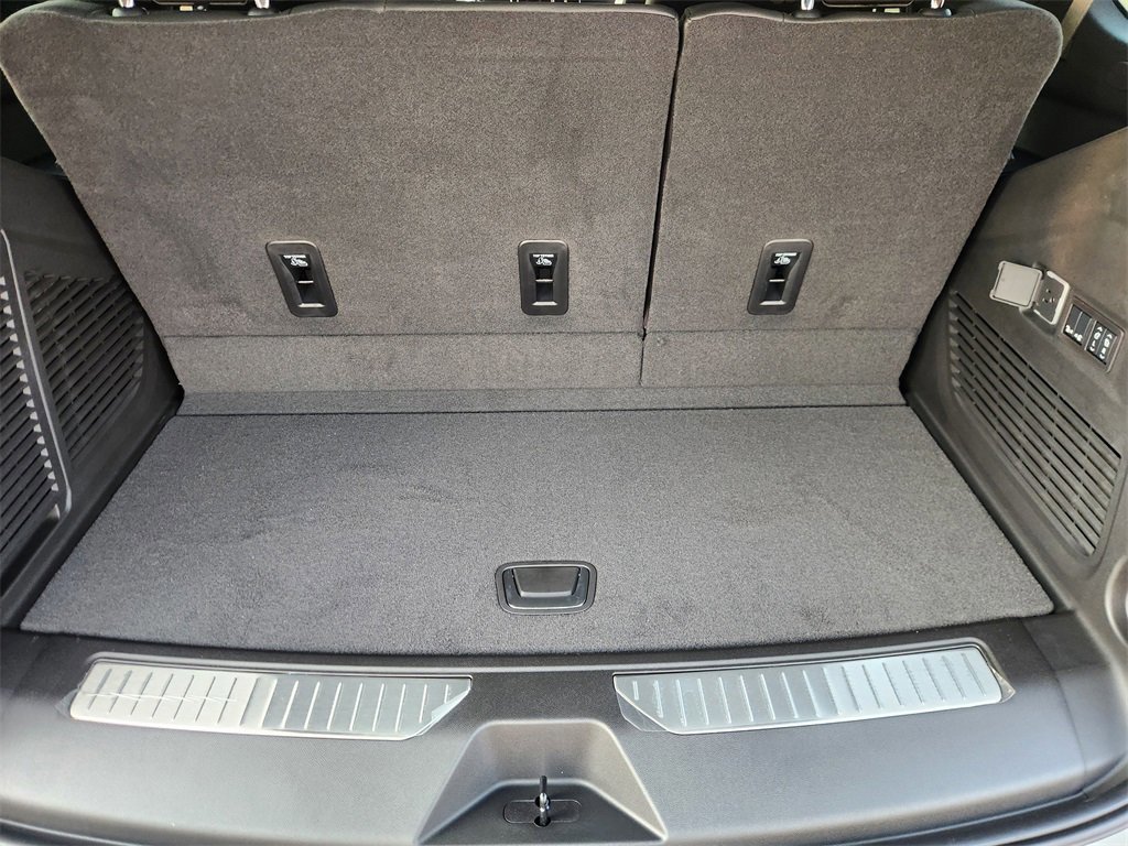 New 2026 GMC Yukon Denali w/ Sun & Power Step Package image 23