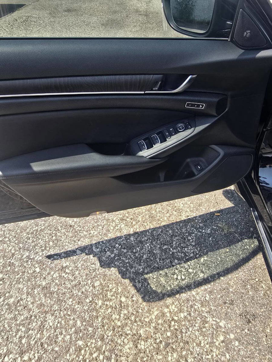Used 2021 Honda Accord EX-L image 8