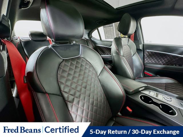Used 2023 Genesis G70 3.3T w/ Sport Prestige Package image 31