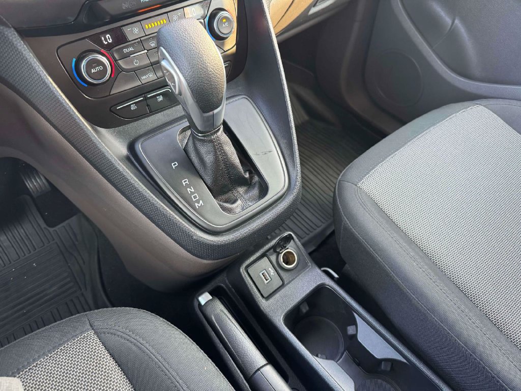 Used 2022 Ford Transit Connect XL FWD image 30