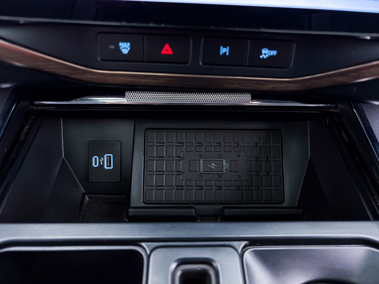 Used 2023 Ford F150 Lightning Lariat w/ Equipment Group 511A High image 28